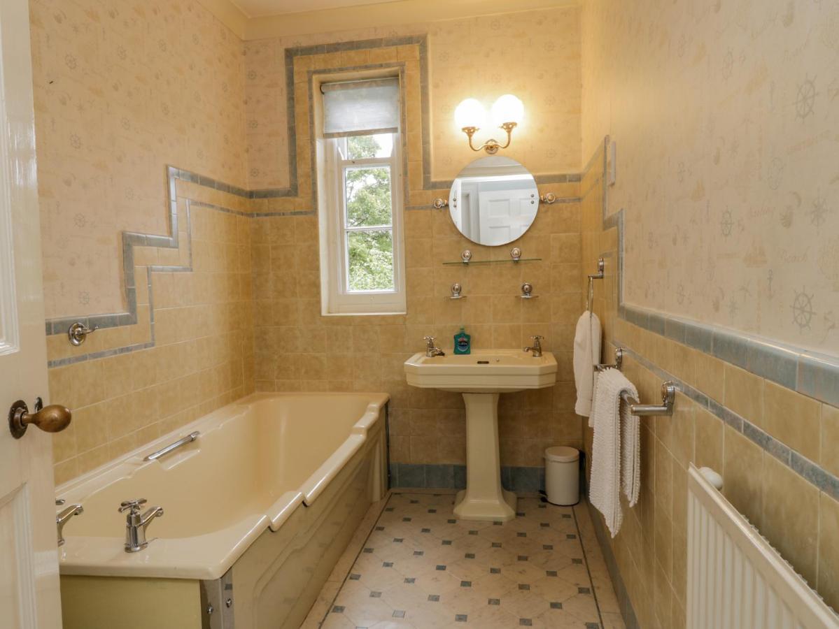 הוילה סקארבורו The Manor House מראה חיצוני תמונה